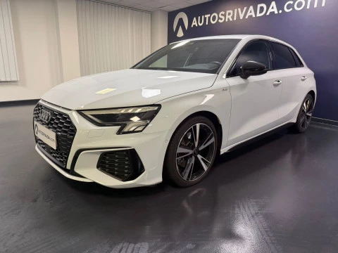 Audi A3 Sportback Black line 35 TFSI 110kW S tro