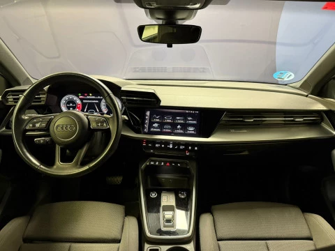 Audi A3 Sportback Black line 35 TFSI 110kW S tro