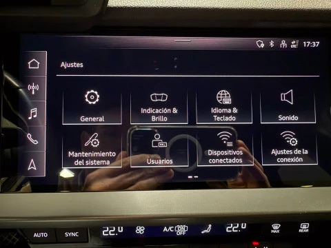 Audi A3 Sportback Black line 35 TFSI 110kW S tro