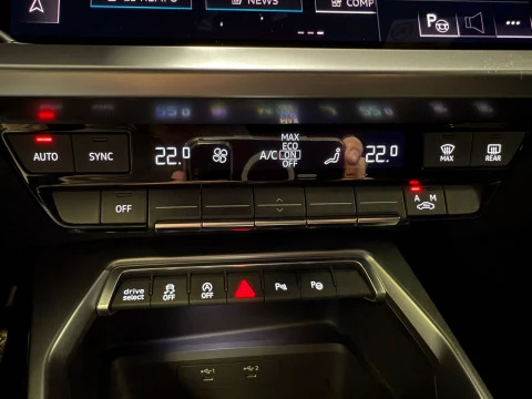 Audi A3 Sportback Black line 35 TFSI 110kW S tro