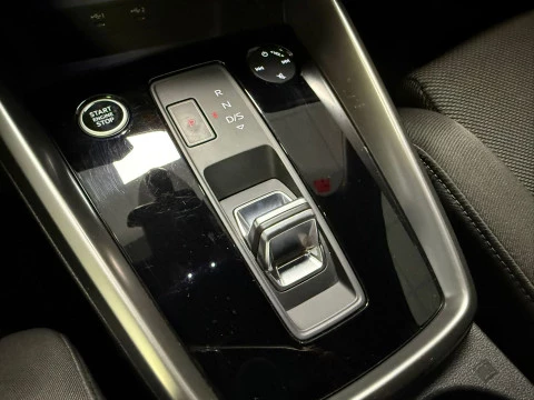 Audi A3 Sportback Black line 35 TFSI 110kW S tro