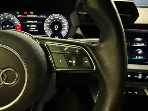 Audi A3 Sportback Black line 35 TFSI 110kW S tro