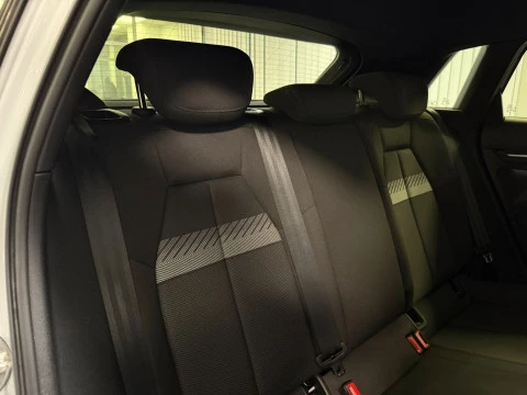 Audi A3 Sportback Black line 35 TFSI 110kW S tro