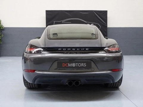 Porsche 718 Cayman