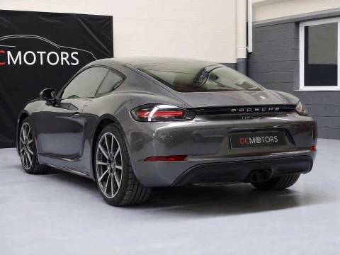 Porsche 718 Cayman