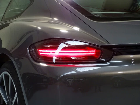 Porsche 718 Cayman