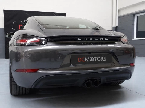 Porsche 718 Cayman