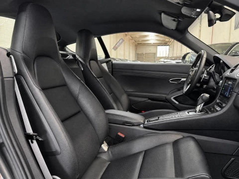 Porsche 718 Cayman