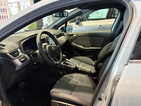 Renault Clio Techno full hybrid E-Tech 145 (103Kw)