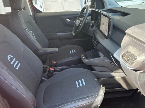 Ford Tourneo Courier BEV 43,5kWh 100kW (136CV) Active Auto