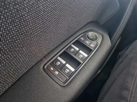 Renault Captur techno Eco-G 100cv (74 kW)