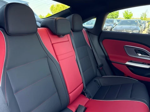 Mercedes-Benz CLA  250+ con tecnologia EQ
