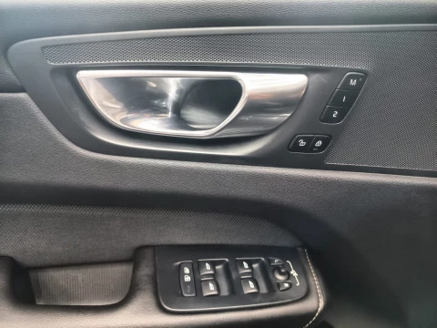 Volvo XC60 2.0 T6 AWD Recharge Inscription Exp Auto