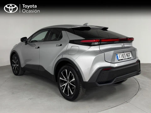 Toyota C-HR Advance Hybrid 140