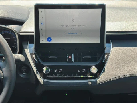 Toyota Corolla Cross Style Hybrid 200