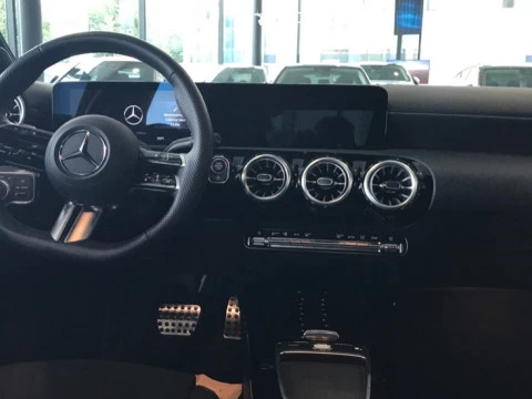 Mercedes-Benz Clase A  250 e Compacto