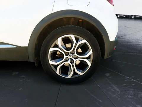 Renault Captur 1.6 E-TECH 117KW ENGINEERED FAST TRACK PLUG IN 5P