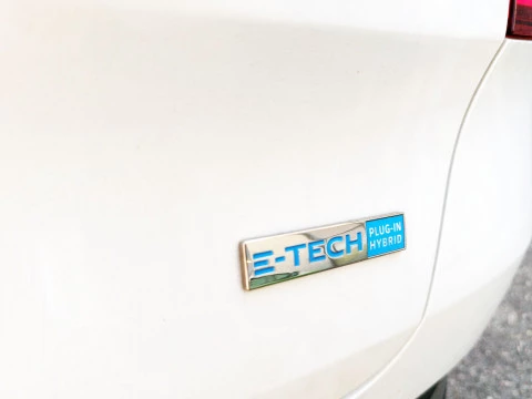 Renault Captur 1.6 E-TECH 117KW ENGINEERED FAST TRACK PLUG IN 5P