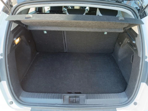 Renault Captur 1.6 E-TECH 117KW ENGINEERED FAST TRACK PLUG IN 5P