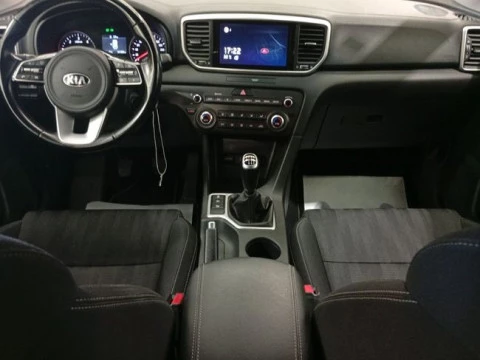 Kia Sportage 1.6 MHEV Business 100kW (136CV) 4x4