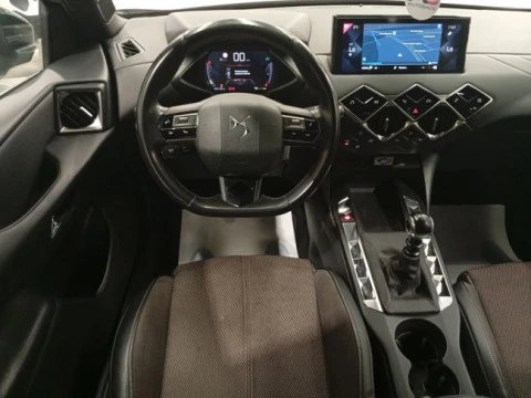 DS 3 Crossback BlueHDi 81 kW Manual BASTILLE