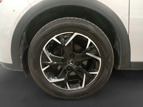 DS 3 Crossback BlueHDi 81 kW Manual BASTILLE