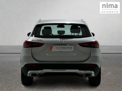 Mercedes-Benz GLA GLA 200 D