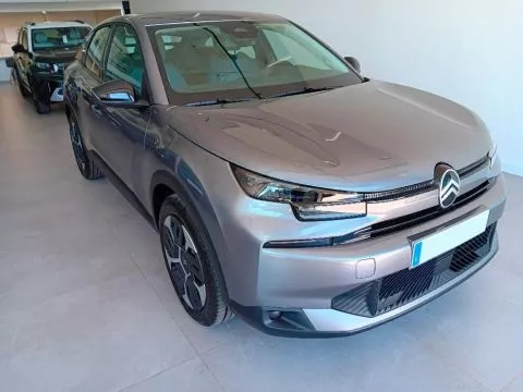 Citroën C4 1.2 HYBRID MHEV 145 EDCS6 PLUS 5P Citroën C4 1.2 HYBRID MHEV 145 EDCS6 PLUS 5P