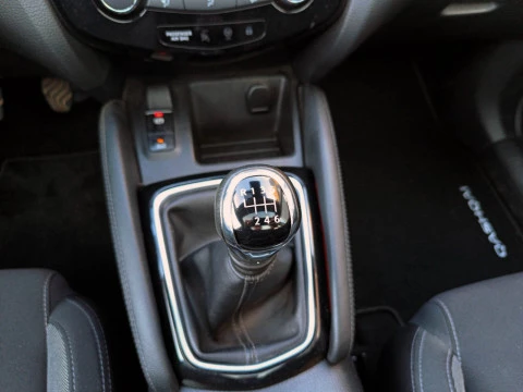 Nissan Qashqai 5P DIG-T 103 KW (140 CV) E6D 6M/T 4X2 N-CONNECTA