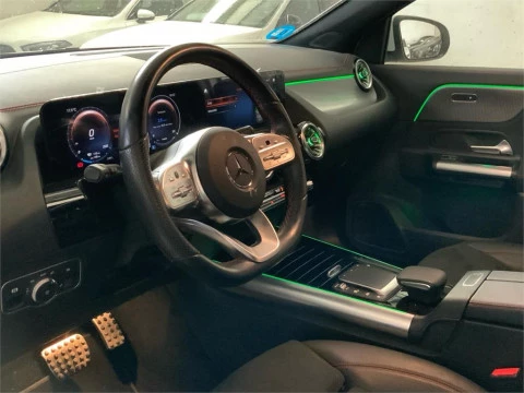 Mercedes-Benz EQA EQA 300 4MATIC