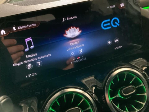 Mercedes-Benz EQA EQA 300 4MATIC