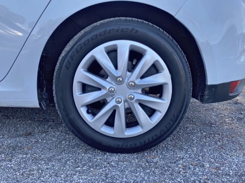 Renault Megane Business Blue dCi 81 kW (115CV)