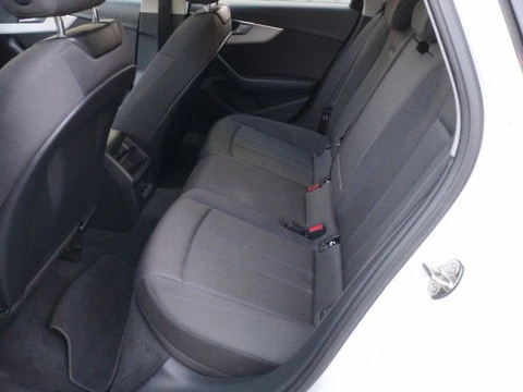 Audi A4 Avant Advanced 30 TDI 100kW S tronic