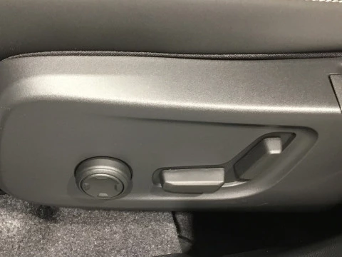 Volvo XC40 XC40 MODEL CORE