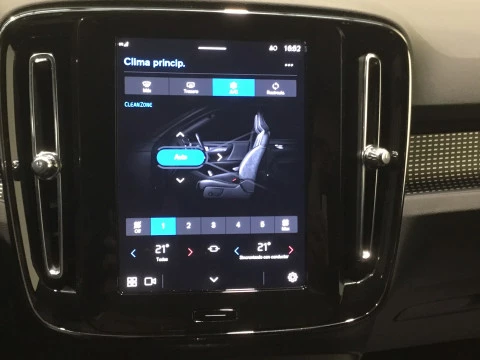 Volvo XC40 XC40 MODEL CORE