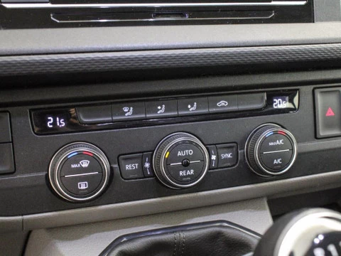 Volkswagen Caravelle 2.0 TDI BMT SWB ORIGIN 110CV 4P 8 PLAZAS