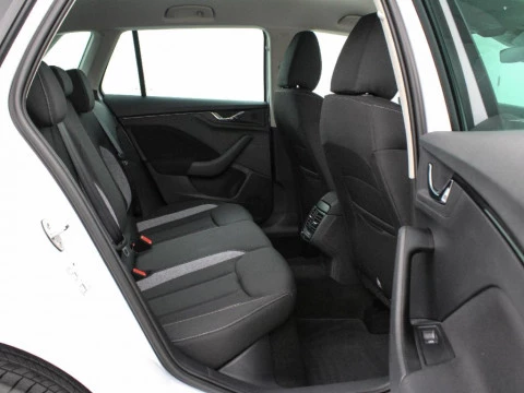 Skoda Kamiq 1.0 TSI 85KW SELECTION DSG 115 5P