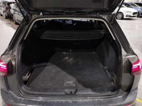 Volkswagen Golf Life 1.0 eTSI 81kW (110CV) DSG Variant