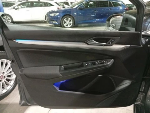 Volkswagen Golf Life 1.0 eTSI 81kW (110CV) DSG Variant