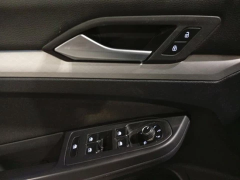 Volkswagen Golf Life 1.0 eTSI 81kW (110CV) DSG Variant