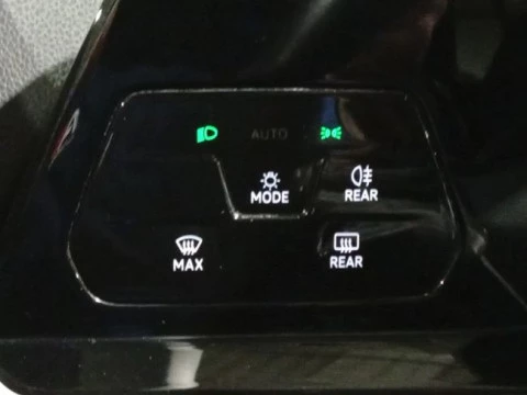 Volkswagen Golf Life 1.0 eTSI 81kW (110CV) DSG Variant