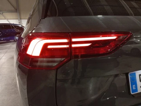 Volkswagen Golf Life 1.0 eTSI 81kW (110CV) DSG Variant