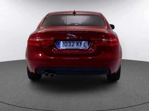 Jaguar XE sedan 2.0D 132KW PURE AUTO 4P