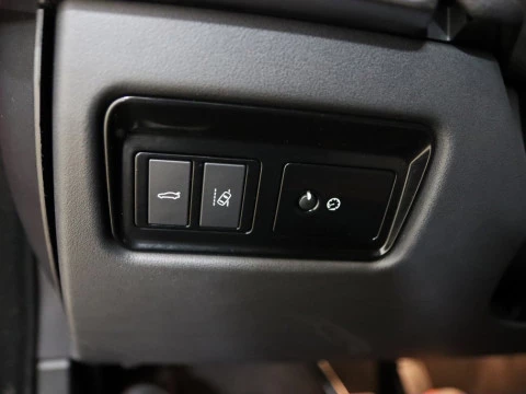 Jaguar XE sedan 2.0D 132KW PURE AUTO 4P