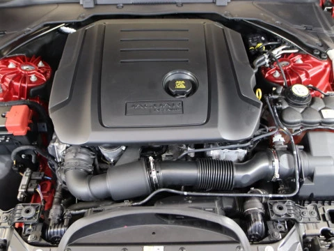 Jaguar XE sedan 2.0D 132KW PURE AUTO 4P