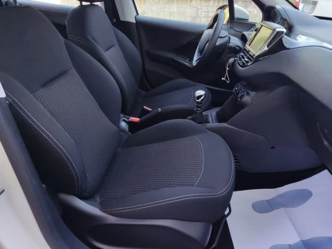 Peugeot 208 5P ACTIVE BlueHDi 73kW (100CV)