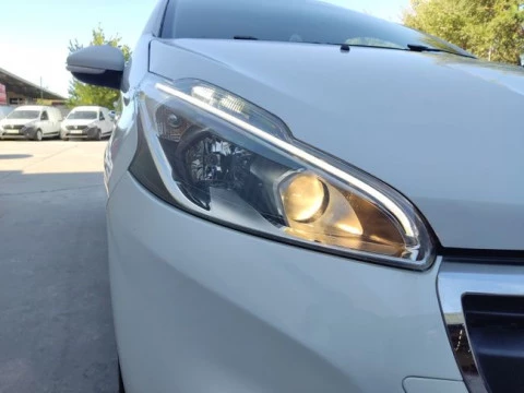 Peugeot 208 5P ACTIVE BlueHDi 73kW (100CV)