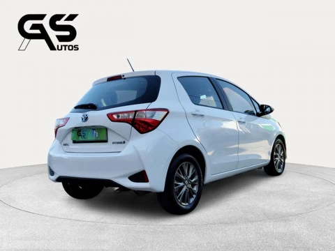 Toyota Yaris 1.5 100H Active Tech 74 kW (100 CV)