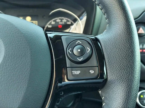 Toyota Yaris 1.5 100H Active Tech 74 kW (100 CV)