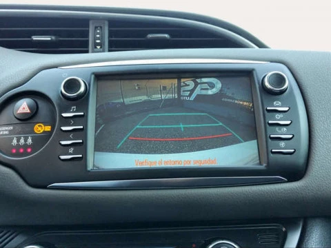Toyota Yaris 1.5 100H Active Tech 74 kW (100 CV)